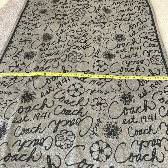 NWT Coach Signature Wool Silk Scarf Wrap - Picture 4 of 8